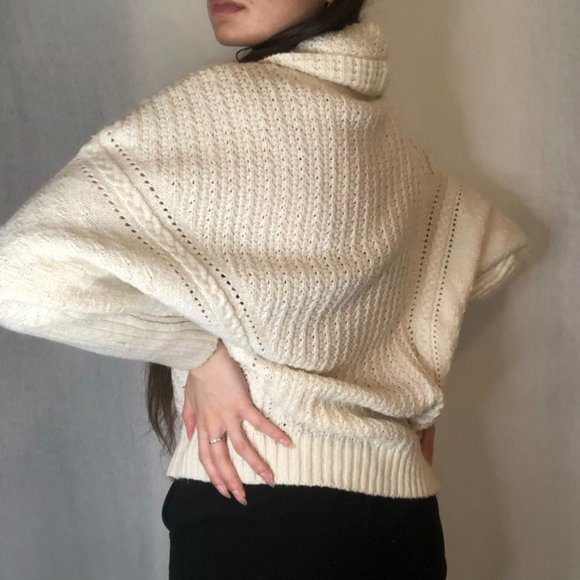White Warm Knitted Oversized Sweater Turtleneck - Picture 8 of 11